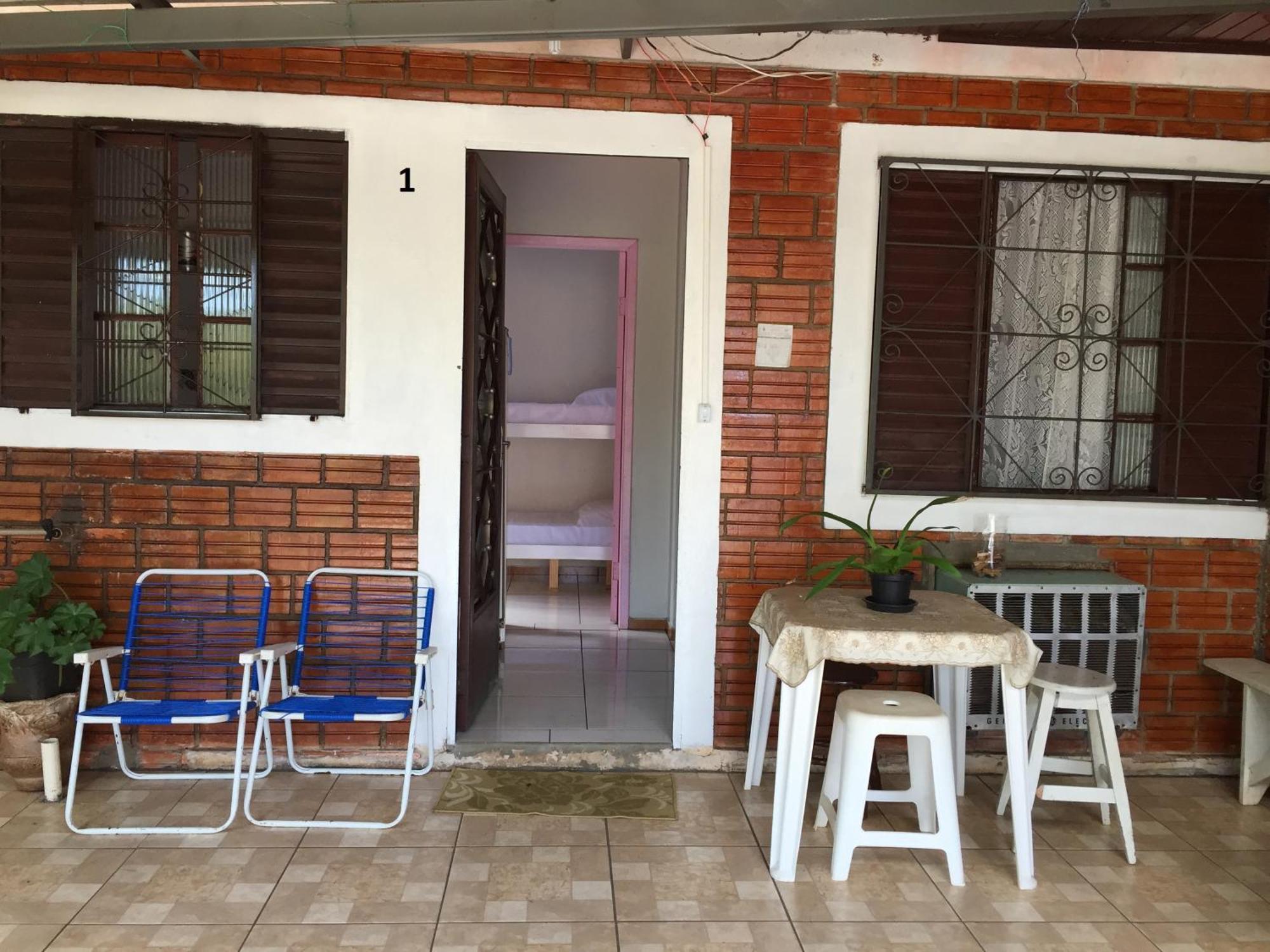 Вилла Casa Ferias Foz Фос-ду-Игуасу Экстерьер фото